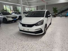 Honda Fit 1.5L CVT Trendy Sunroof Edition - ფოტო 1