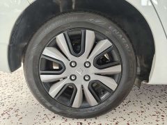 Honda Fit 1.5L CVT Trendy Sunroof Edition - ფოტო 16