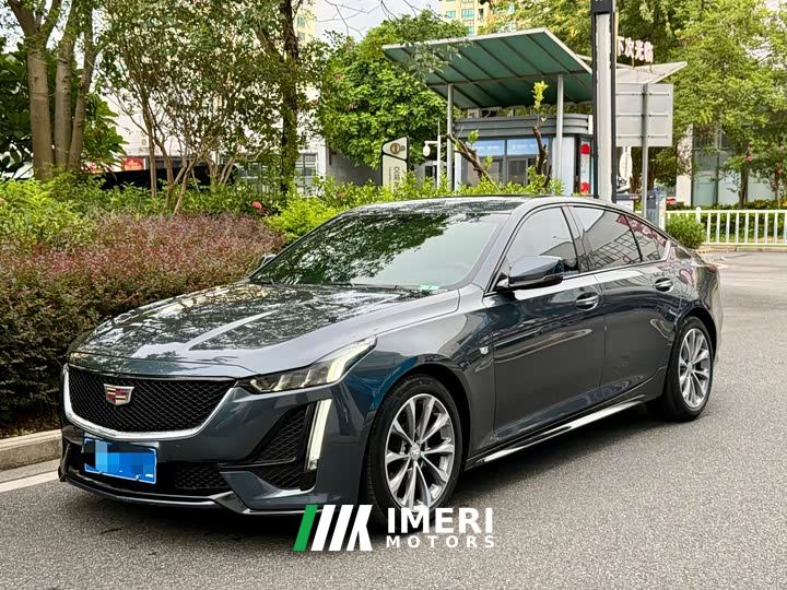 Cadillac CT5 28T Leading Sport