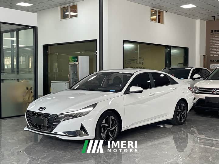 Hyundai Elantra 2022 1.5L CVT Luxury - ავტომობილი ჩინეთიდან