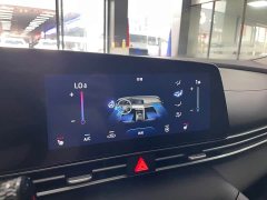 Hyundai Elantra 2022 1.5L CVT Luxury - ფოტო 12