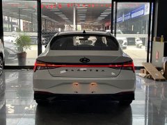 Hyundai Elantra 2022 1.5L CVT Luxury - ფოტო 15