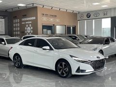 Hyundai Elantra 2022 1.5L CVT Luxury - ფოტო 3