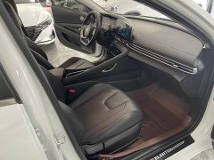 Hyundai Elantra 2022 1.5L CVT Luxury - ფოტო 6