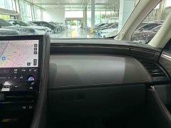 Toyota Vellfire Crown Hybrid 2.5L Executive Premier Edition - ფოტო 12