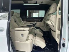 Toyota Vellfire Crown Hybrid 2.5L Executive Premier Edition - ფოტო 16