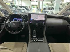 Toyota Vellfire Crown Hybrid 2.5L Executive Premier Edition - ფოტო 9