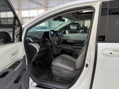 Toyota Sienna 2.5L Hybrid Comfort Edition - ფოტო 7