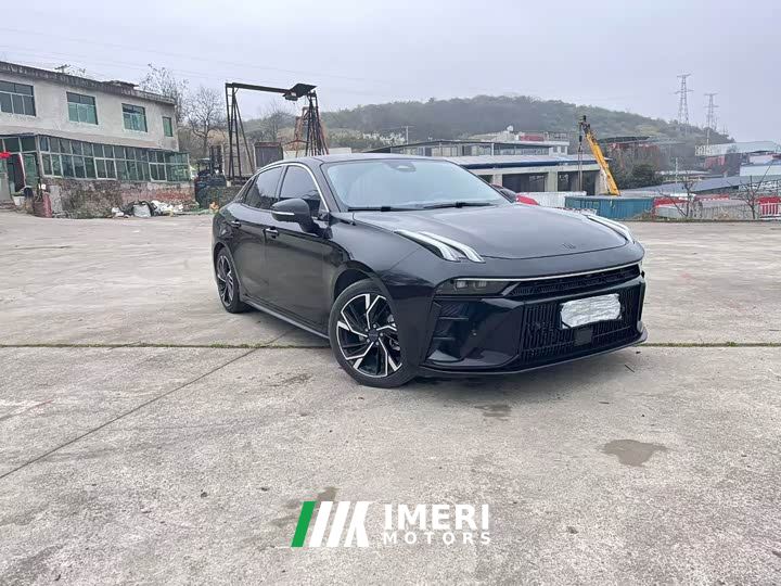 Lynk & Co 03 2.0T Diesel DCT Sport Plus