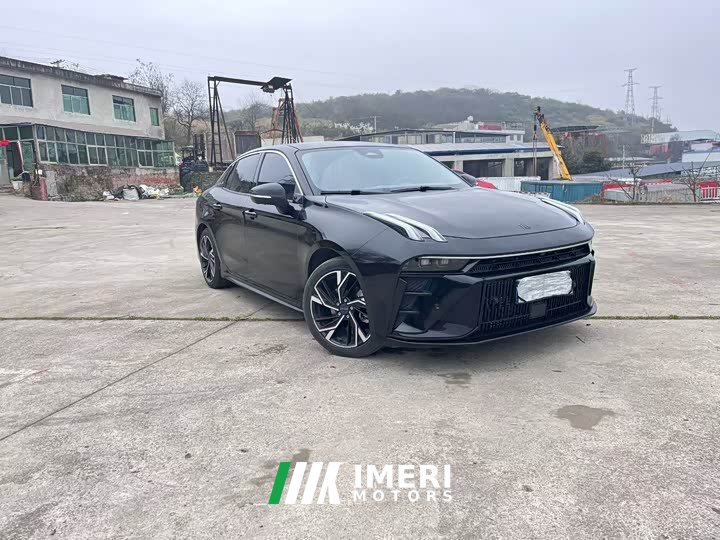 Lynk & Co 03 2.0T Diesel DCT Sport Plus