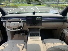 NIO ES9 102kWh Executive Island Signature Edition - ფოტო 16