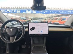 Tesla Model Y Long Range All-Wheel Drive - ფოტო 5