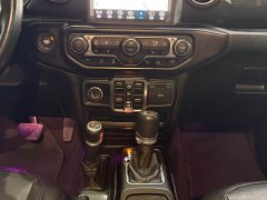 Jeep Wrangler 2022 2.0T High Altitude Bahama Beach Pink Special Edition - ფოტო 12