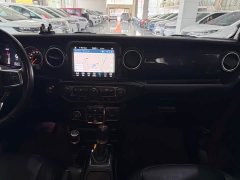 Jeep Wrangler 2022 2.0T High Altitude Bahama Beach Pink Special Edition - ფოტო 13