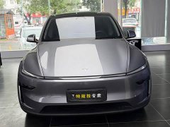 Tesla Model Y Rear-Wheel Drive - ფოტო 2