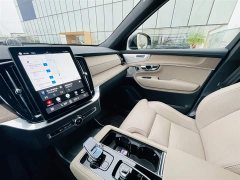 Volvo XC90 Plug-in Hybrid Facelift T8 Inscription Luxury 7-Seater - ფოტო 18