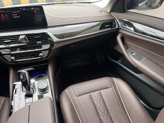 BMW 5 Series Facelift 525Li Luxury Package - ფოტო 16