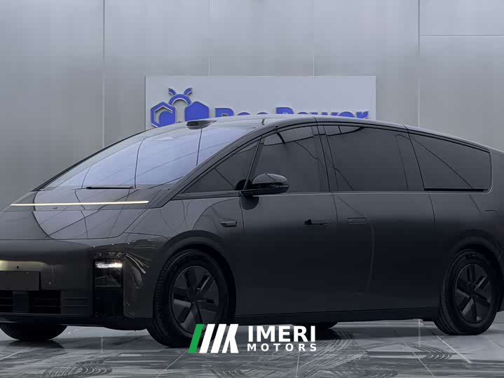 Li Auto MEGA Home Family Edition - ავტომობილი ჩინეთიდან
