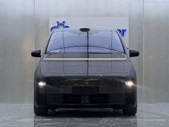 Li Auto MEGA Home Family Edition - ფოტო 2