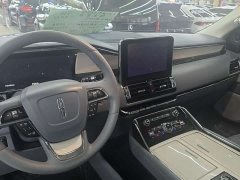 Lincoln Navigator 2020 Presidential Series 3.5T - ფოტო 4