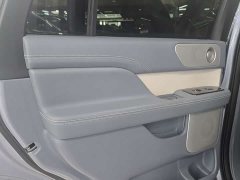 Lincoln Navigator 2020 Presidential Series 3.5T - ფოტო 7
