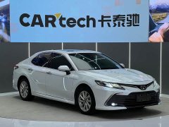 Toyota Camry 2.0G Luxury - ფოტო 3