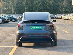 Tesla Model Y Rear-Wheel Drive - ფოტო 7