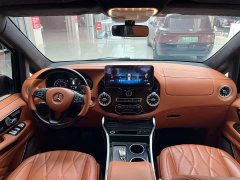 Mercedes-Benz Vito 2021 2.0T Elite 7-Seater - ფოტო 10