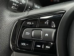 Honda Vezel 1.5L CVT Pioneer Edition - ფოტო 15