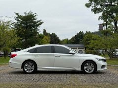 Honda Accord 2018 260TURBO Elite National V - ფოტო 19