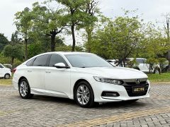 Honda Accord 2018 260TURBO Elite National V - ფოტო 3