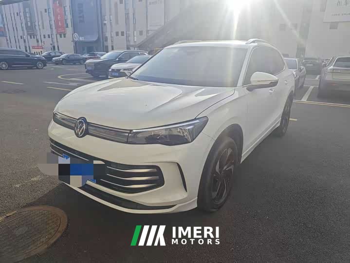 Volkswagen Tiguan L PRO 330TSI FWD Smart Leading Edition