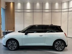 BMW Electric MINI ACEMAN E Classic Edition - ფოტო 4