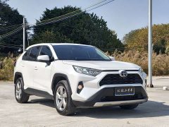 Toyota RAV4 2.0L CVT FWD Fashion Plus - ფოტო 3