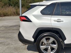 Toyota RAV4 2.0L CVT FWD Fashion Plus - ფოტო 6