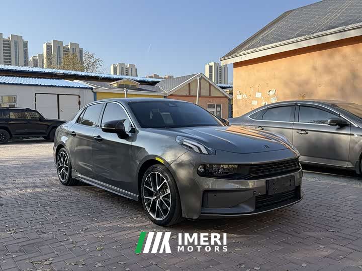 Lynk & Co 03 2.0T Diesel DCT Pro