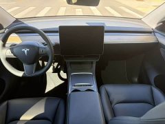 Tesla Model Y Standard Range RWD - ფოტო 12