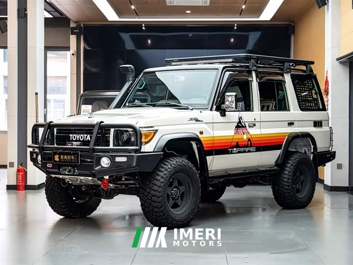 Toyota Land Cruiser (Imported) LC76 2022 4.0L Manual - ავტომობილი ჩინეთიდან