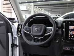 Volvo XC40 B4 AWD Smart Remote Luxury Edition - ფოტო 11