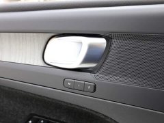 Volvo XC40 B4 AWD Smart Remote Luxury Edition - ფოტო 15