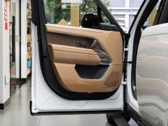 Land Rover Range Rover 2023 3.0 L6 400PS Prestige Seven-Seat Extended Wheelbase - ფოტო 11