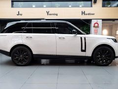 Land Rover Range Rover 2023 3.0 L6 400PS Prestige Seven-Seat Extended Wheelbase - ფოტო 3