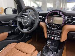 BMW MINI Facelift 2.0T COOPER S Artist Five-Door - ფოტო 14