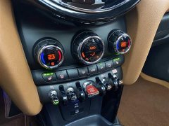 BMW MINI Facelift 2.0T COOPER S Artist Five-Door - ფოტო 20