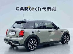 BMW MINI Facelift 2.0T COOPER S Artist Five-Door - ფოტო 3