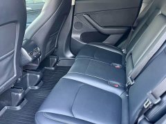 Tesla Model Y Rear-Wheel Drive - ფოტო 11