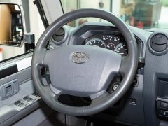 Toyota Land Cruiser (Imported) LC76 4.0L Manual - photo 11