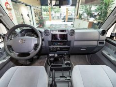 Toyota Land Cruiser (Imported) LC76 4.0L Manual - photo 7