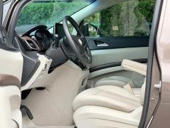Buick GL8 2023 Land Business Class Comfort Edition - ფოტო 7