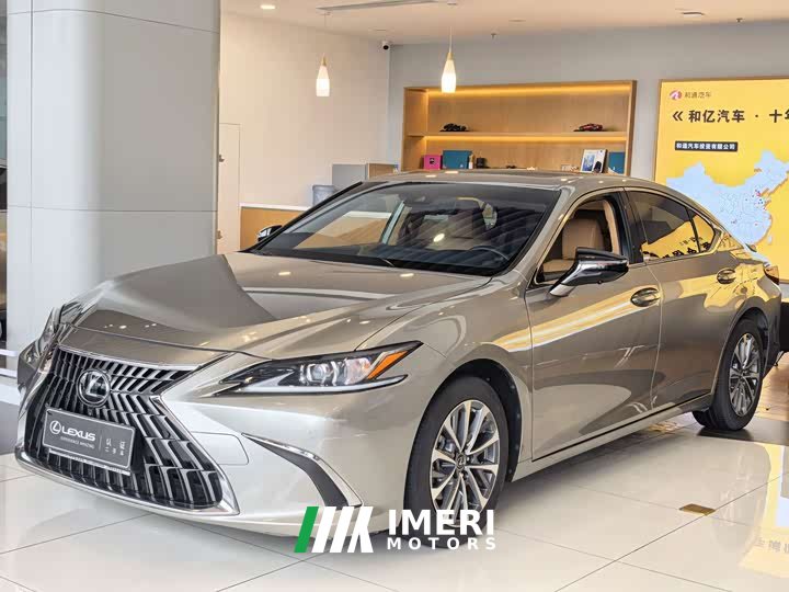 Lexus ES 300h Premium Edition